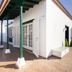https://live-abades-playa-chica-terrace.in-canary-islands.com